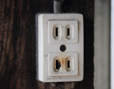 コンセント交換